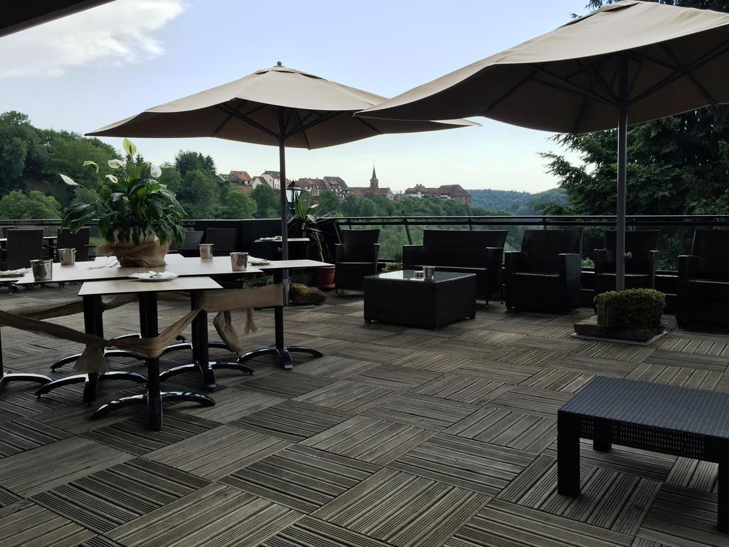 Hotel Restaurant Aux Trois Roses Ла Петит-Пиер Екстериор снимка